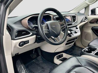 2020 Chrysler Voyager - Photo 9