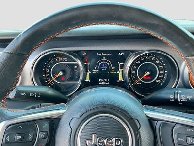 2023 Jeep Gladiator - Photo 12