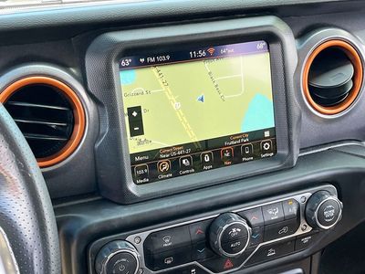 2023 Jeep Gladiator - Photo 13