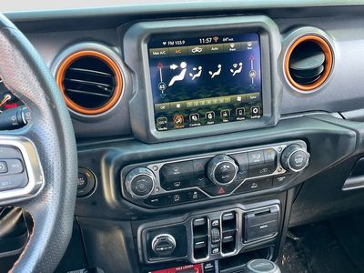 2023 Jeep Gladiator - Photo 16