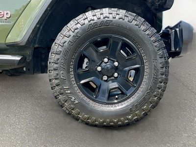 2023 Jeep Gladiator - Photo 28