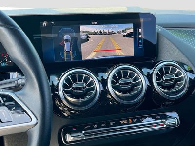 2025 Mercedes-Benz GLA - Photo 13