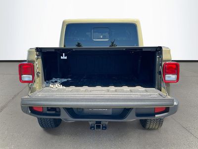 2025 Jeep Gladiator - Photo 24