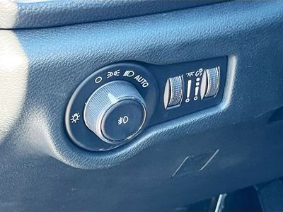 2024 Chrysler Pacifica Hybrid - Photo 10
