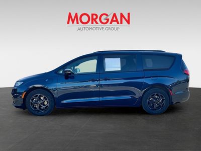 2024 Chrysler Pacifica Hybrid - Photo 4