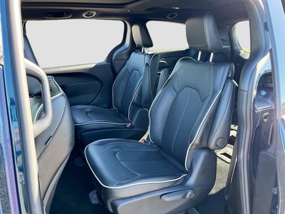 2024 Chrysler Pacifica Hybrid - Photo 25