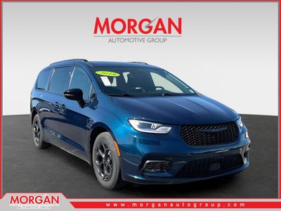 2024 Chrysler Pacifica Hybrid - Photo 1