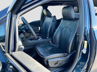 2024 Chrysler Pacifica Hybrid - Photo 21