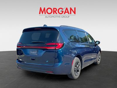 2024 Chrysler Pacifica Hybrid - Photo 7