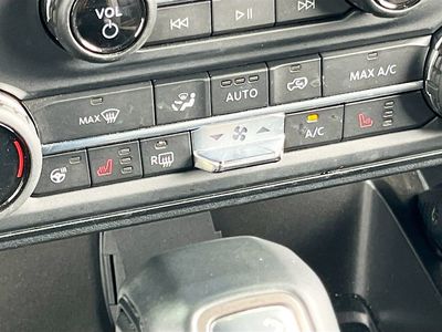 2022 Ford Bronco - Photo 20