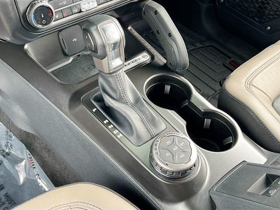 2022 Ford Bronco - Photo 17