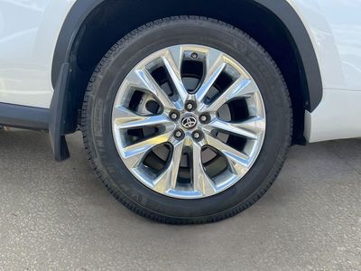 2023 Toyota Highlander - Photo 31