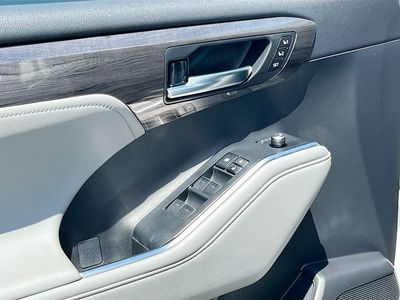 2023 Toyota Highlander - Photo 17