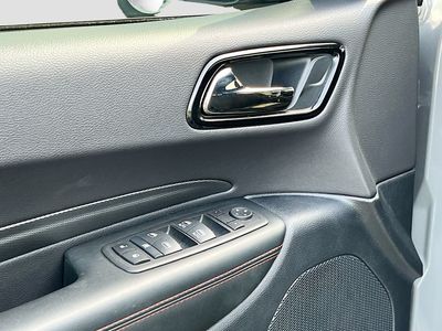 2025 Dodge Durango - Photo 18