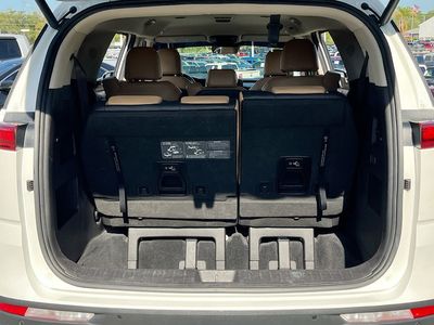 2022 Kia Carnival - Photo 26