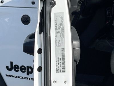 2026 Jeep Wrangler - Photo 28