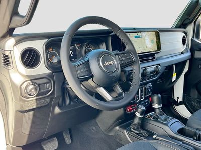 2026 Jeep Wrangler - Photo 9
