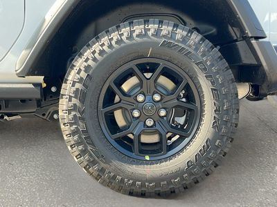2026 Jeep Wrangler - Photo 27