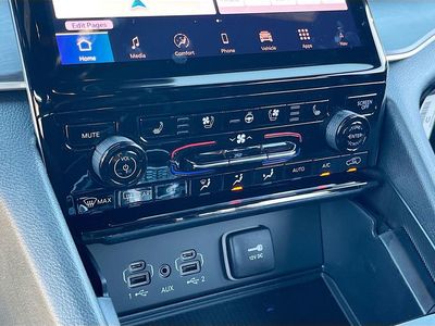 2025 Jeep Grand Cherokee - Photo 16