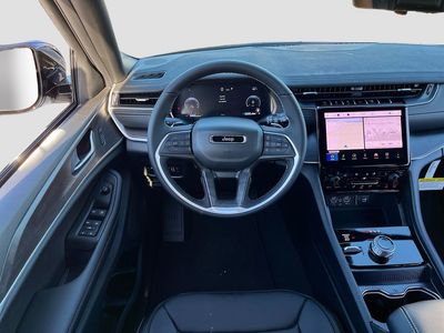 2025 Jeep Grand Cherokee - Photo 23