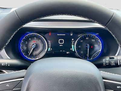 2026 Chrysler Pacifica - Photo 12