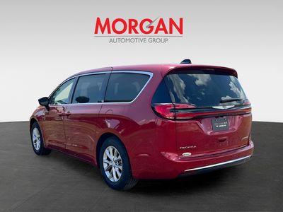 2026 Chrysler Pacifica - Photo 5