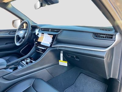 2026 Jeep Grand Cherokee — photo 28 view