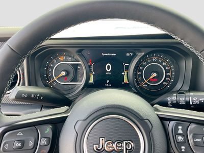 2026 Jeep Wrangler - Photo 12