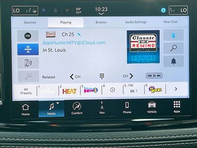 2026 Chrysler Pacifica — photo 15 view