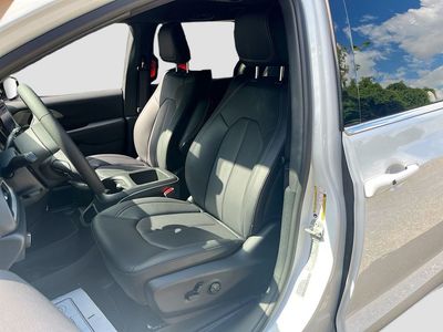 2026 Chrysler Pacifica — photo 21 view