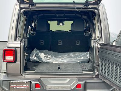 2025 Jeep Wrangler - Photo 24