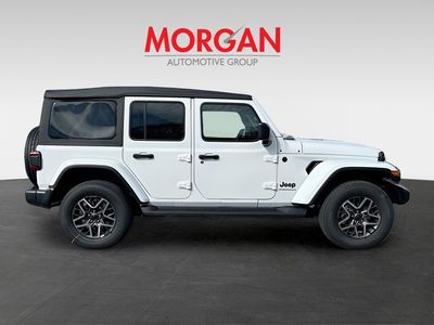 2026 Jeep Wrangler - Photo 8