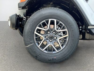2026 Jeep Wrangler - Photo 29