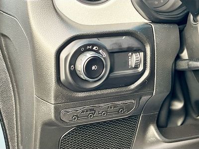 2026 Jeep Wrangler - Photo 10