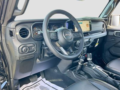 2026 Jeep Gladiator - Photo 9