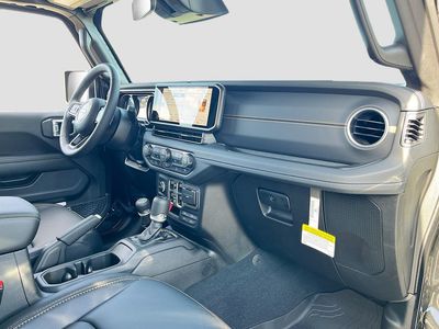 2026 Jeep Gladiator - Photo 27
