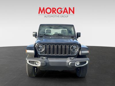2026 Jeep Gladiator - Photo 2