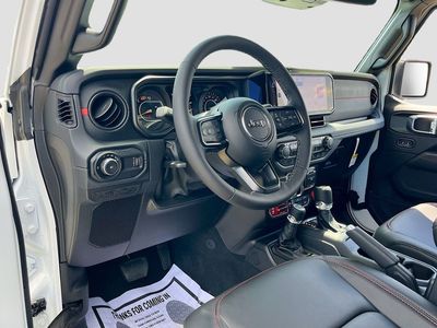 2026 Jeep Wrangler - Photo 9