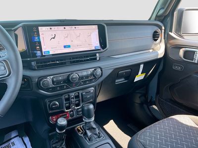 2026 Jeep Gladiator — photo 21 view
