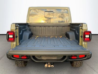 2026 Jeep Gladiator - Photo 25