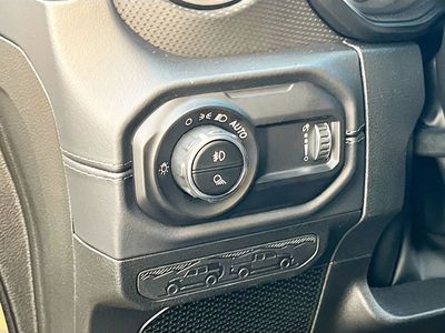 2026 Jeep Gladiator - Photo 10
