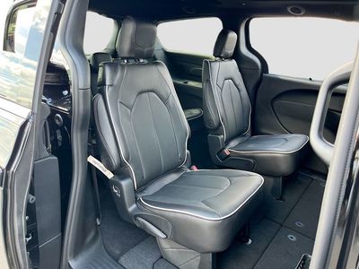 2026 Chrysler Pacifica - Photo 25