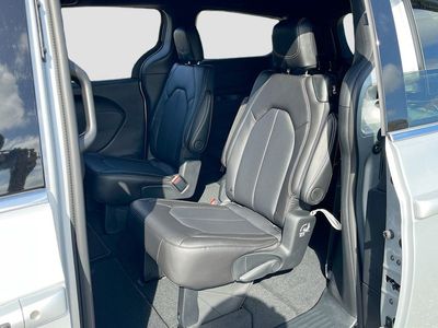 2026 Chrysler Voyager - Photo 23