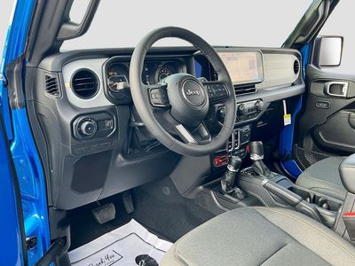 2026 Jeep Wrangler — photo 9 view