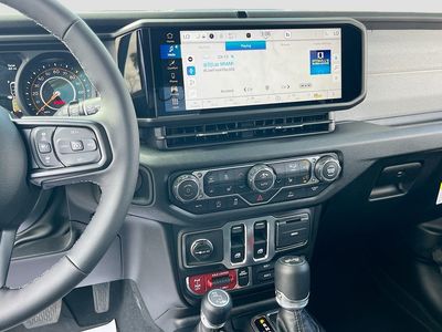 2026 Jeep Wrangler — photo 14 view