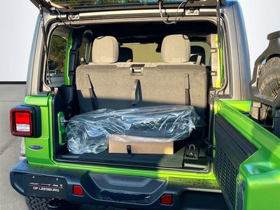 2026 Jeep Wrangler - Photo 24