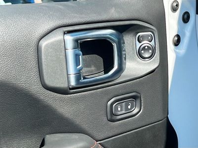 2026 Jeep Wrangler - Photo 18