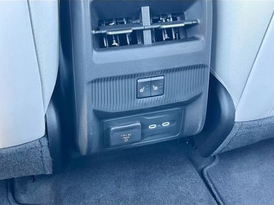 2026 Jeep Cherokee - Photo 27