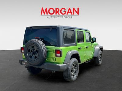 2025 Jeep Wrangler — photo 7 view