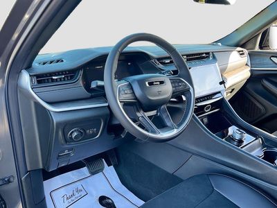 2026 Jeep Grand Cherokee - Photo 9